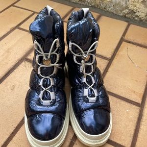 CHANEL Winter Boots US 8